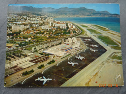 L'AEROPORT DE NICE - Vliegvelden