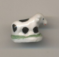 VACHE - Tiere