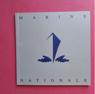 Fascicule De La Marine Nationale Française 36 Pages Documentation Sur Tous Les Types De Bâtiments Format 15 X 15 Cm - Schiffe