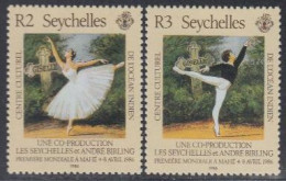 Seychellen Mi.Nr. 605-06 Erste Ballettaufführung Auf Den Seychellen (2 Werte) - Seychellen (1976-...)