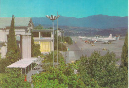 Flughafen Sochi (Sowietunion) - Mit Aeroflot Flugzeugen - Aerodrome