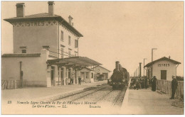 13 ISTRES. Train Dans La Gare. Ligne D´Estaque à Miramas - Istres