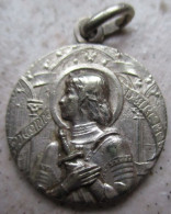 Pendentif Médaillon Médaille 18 Mm Argent Jeanne D'Arc La Pucelle Arc . Lorraine . Donremy - Pendentifs