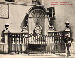 Belgique - BRUXELLES Manneken-Pis (Machines Singer Véritables) - BRUSSELS - Mannekan Fountain - Format 18x13,7cm - Berühmte Personen