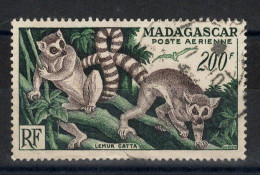 Madagascar- YV PA 77 Oblitéré , Lémuriens , Cote 8,50 Euros - Airmail