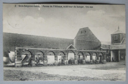 BOIS-SEIGNEUR-ISAAC  Ferme De L'Abbaye, Exterieur Du Hangar , 1re Vue - Eigenbrakel