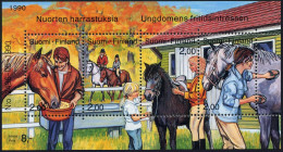 Finland 826 Ad,MNH.Michel 1120-1123 Bl.6. Horse Care:Feeding,Riding,Watering, - Unused Stamps