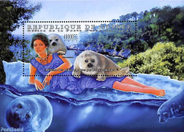 Guinea, Republic 2011 Seals & Brigitte Bardot S/s, Mint NH, Nature - Performance Art - Sea Mammals - Movie Stars - Attori