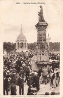 FRANCE - Saint Anne D'Auray - Vue Sur Une Statue - Animé - Vue Générale - Carte Postale Ancienne - Sainte Anne D'Auray