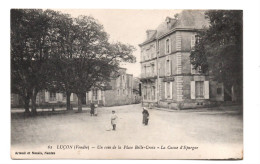 85 VENDEE - LUCON Un Coin De La Place Belle-Croix, La Caisse D'Epargne - Lucon