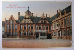 BELGIQUE - FLANDRE OCCIDENTALE - VEURNE (FURNES) - L'Hôtel De Ville Et Le Palais De Justice - Veurne