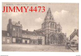 CPA - MOREUIL - L' Eglise Et La Place Avant Guerre - Cliché Et Edit. M. Martin à Moreuil - Moreuil