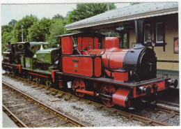 A Vintage Trio At Horsted Keynes: 'BAXTER', 'SHARPTHORN' And 'FENCHURCH' - Caval-Cade, 1982 - (U.K.) - Steamlocomotive - Stations With Trains