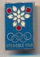 Broche Métallique 15 X 22 Mm X° Jeux Olympiques D'Hiver Grenoble 1968  Emblème D'Excoffon  Arthus Bertrand Paris - Broches
