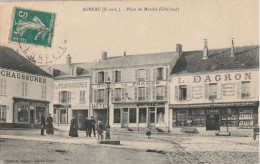 AUNEAU   Place Du Marché ( Côté Sud ) - Auneau