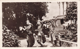 PHNOM-PEHN : TROIS DANSEUSES ROYALES - Cambogia