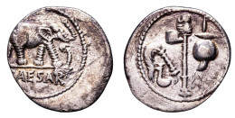 THE CAESARIANS. Julius Caesar. April - August 49 BC. AR Denarius. Military Mint Traveling With Caesar. - Repubblica (-280 / -27)