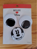 Disney, Mickey Mouse Set Of Badges, Butlers - Disney