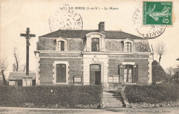 Le Rheu * Place * La Façade De La Mairie * Hôtel De Ville - Autres & Non Classés