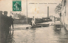FRANCE - Auxerre - 1910 - Crue De L'Yonne - Rue Etienne Dolet - Une Barque - Des Hommes - Carte Postale Ancienne - Auxerre