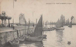 PORT EN BESSIN, LE QUAI, BATEAUX  REF 15075 - Port-en-Bessin-Huppain