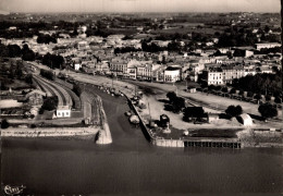 33 BLAYE VUE AERIENNE GENERALE LE CHENAL - Blaye