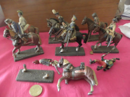 7 Vintage Chevaliers à Cheval DEA By Cassandra En Plomb - Soldados De Plomo