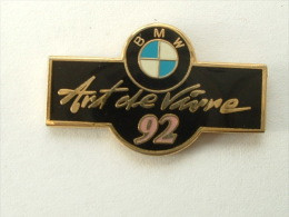 PIN'S BMW - ART DE VIVRE 92 - BMW