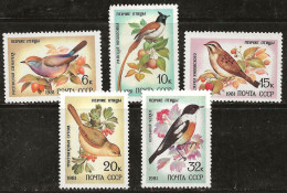 RUSIA 1981 - FAUNA PAJAROS CANTORES - YVERT 4838/4842** - Neufs