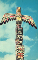 BRITISH COLUMBIA, EAGLE THUNDERBIRD TOTEM POLE, FINE ARTS, SCULPTURE, CANADA, POSTCARD - Otros & Sin Clasificación