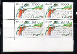 ITALIA REPUBBLICA ITALY 1986 GIORNATA DEI MARTIRI E CADUTI PER L'INDIPENDENZA NAZIONALE QUARTINA ANGOLO DI FOGLIO MNH - 1981-90: Mint/hinged