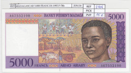 BILLETE MADAGASCAR 5.000 FRANCOS 1995 P-78b SIN CIRCULAR - Autres - Afrique