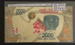 BILLETE MADAGASCAR 2.000 ARIARY 2017 P-101a SIN CIRCULAR - Autres - Afrique