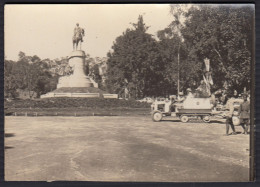 Arrivée à Tana (statue Gallienni) De La Croisière Citroen - 26 Juin 1925- Photos 12,5 X 9- Deuxiéme Photo:le Public - Madagascar