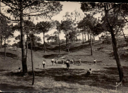 85 , Cpsm  SAINT HILAIRE De RIEZ , Colonie De Vacances De La Ville D'ARGENTEUIL , Jeux Dans Les Dunes (12290) - Saint Hilaire De Riez