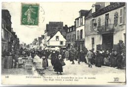 PONTORSON - La Grande Rue Un Jour De Marché - Pontorson