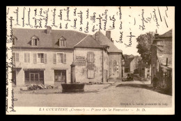 23 - LA COURTINE - PLACE DE LA FONTAINE - La Courtine