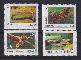 Nepal  1998 Schlangen Mi.-Nr. 673-76 Satz 4 Werte  ** / MNH - Nepal