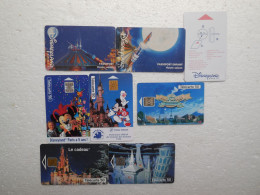 TELECARTES DISNEY + 2 Passeport Et Une Clé De Chambre Magnétique.....N5 - Disney