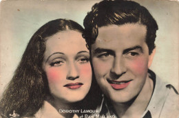 CELEBRITES - Artistes - Dorothy Lamour Et Ray Milland - Chanteur - Actrice - Acteur - Carte Postale Ancienne - Artistes