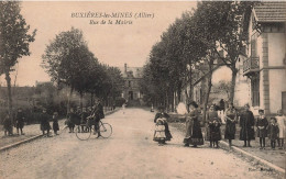 FRANCE - Bruxières Les Mines - Vue Sur La Rue De La Mairie - Animé - Carte Postale Ancienne - Autres & Non Classés