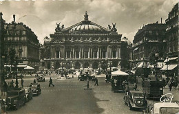 Automobiles - Paris - La Place Et Le Théâtre De L'Opéra - CPSM Format CPA - Voir Scans Recto-Verso - PKW