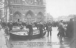 Paris * 4ème * Parivs Notre Dame , Canots Beribon * Inondations De Paris Janvier 1910 * Crue Catastrophe - Arrondissement: 04