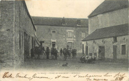 MAULE - Ferme De Pennemont, Vue Intérieure. - Maule