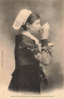 FOLKLORE - Costumes - Les Costumes De Vendée - Jeune Fille De Fontenay Le Comte - Carte Postale Ancienne - Kostums