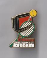 PIN'S   THEME TENNIS  ROLAND GARROS 1993  SIGNE  ARTHUS  BERTRAND  PUB THOMSON - Tennis