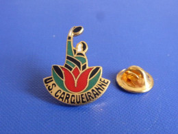 Pin's Rugby US Carqueiranne - Var - Fleur Tulipe (PJ32) - Rugby