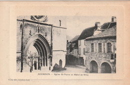 GOURDON    Eglise St.pierre Et Hotel De Ville    Edit  Ticou - Gourdon