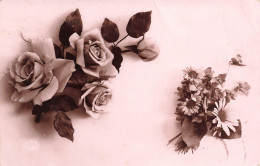 FETES - VOEUX - Anniversaire - Heureux Anniversaire -  Des Fleurs - Des Roses - Carte Postale Ancienne - Compleanni