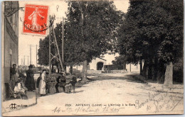 45 ARTENAY - L'arrivée A La Gare  - Artenay